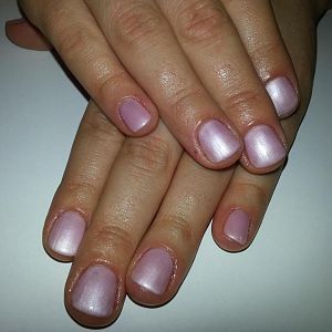 Shellac CND Stawberry Smoothie.