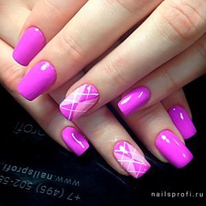 Наращивание ногтей акрилом в студиях "NailsProfi"