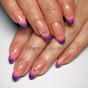 розово-фиолетовый