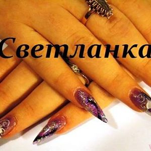 Клиентка попросила фиолетово-черного.......... мне понравился результат, накидала всего подряд - блеск офигенный, жаль прорисовку никакую не удалось д