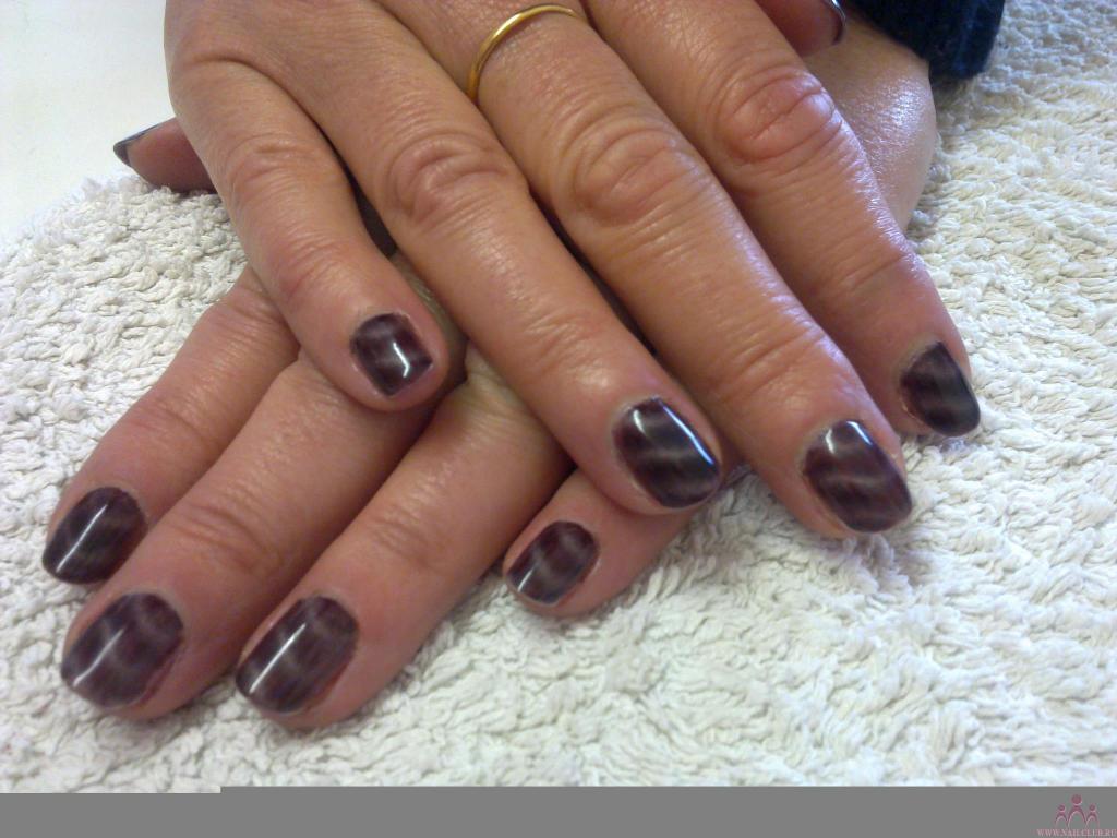 Gelish Magneto Drawn Together