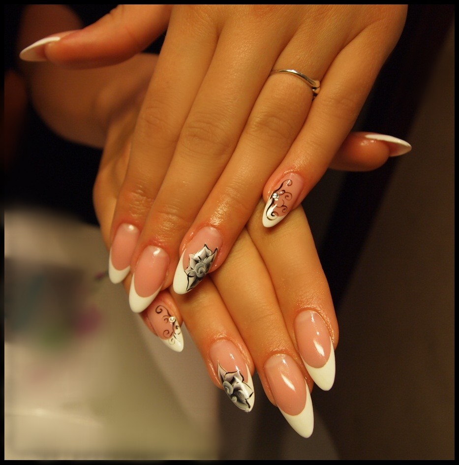 nails