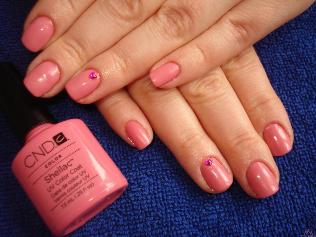 Shellac CND Rose Bud.